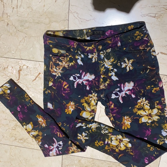 Z1975 Zara Fall Colors Floral Print Jeans Pants 6